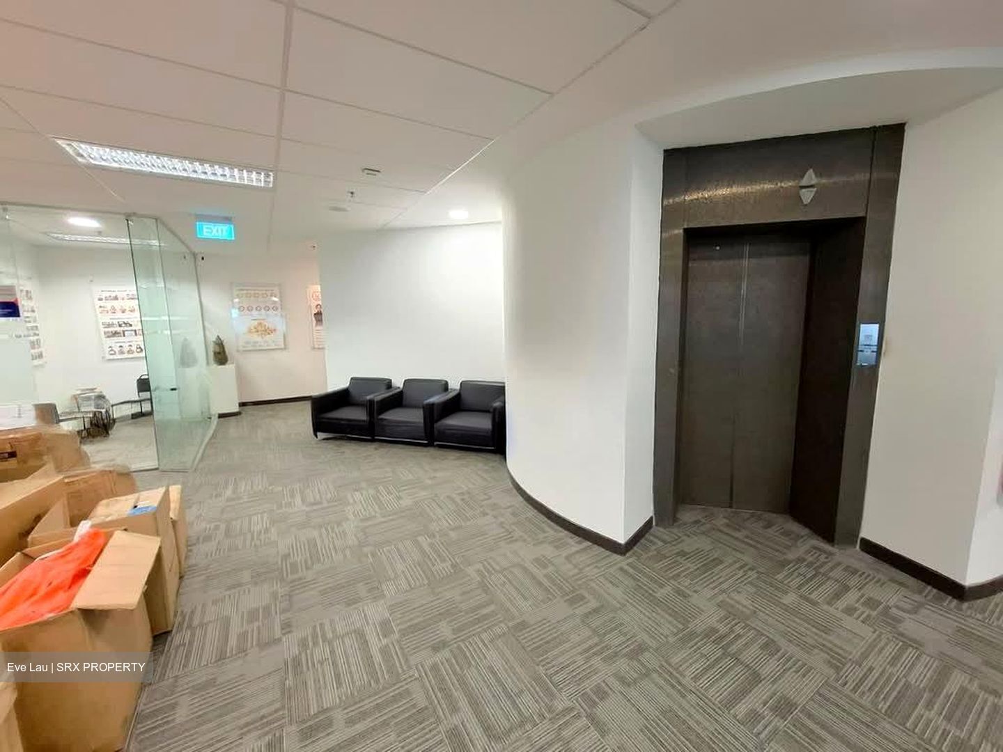 United Square (D11), Office #618737971